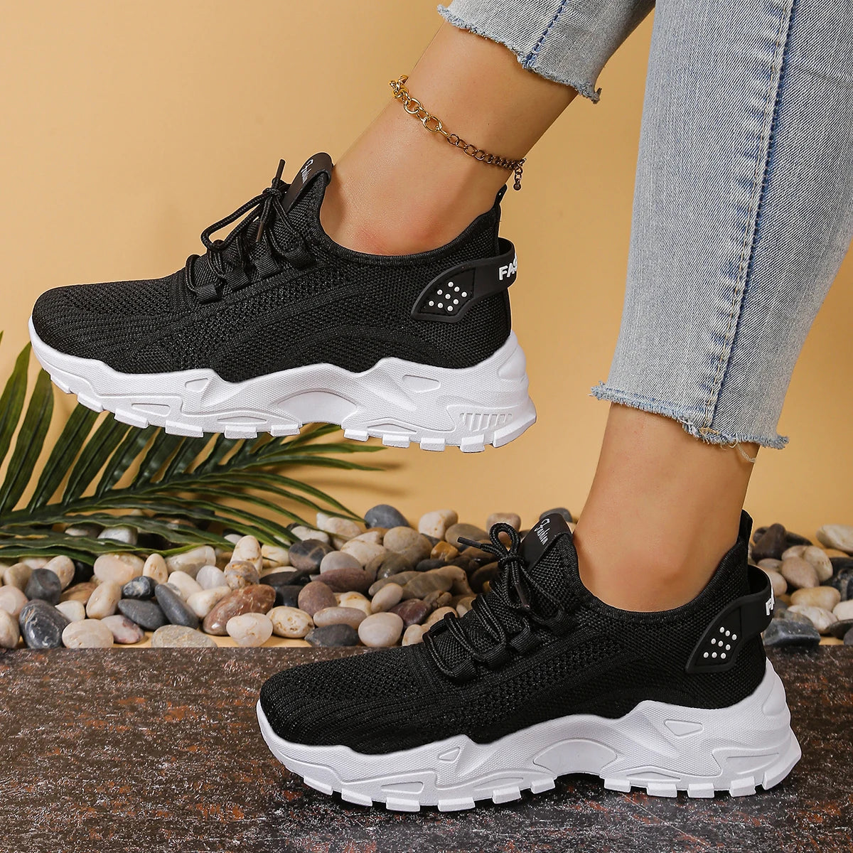 2026 New Women Casual Sports Shoes Breathable Mesh Upper Soft Cushion Sole Lightweight Comfort Versatile Daily Walking Sneakers